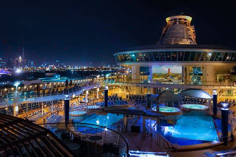 Explore the Best Royal.